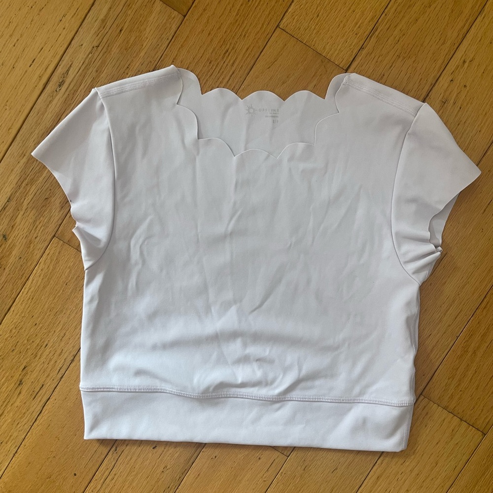 Aerie OFFLINE cropped purple scalloped exercise Tee